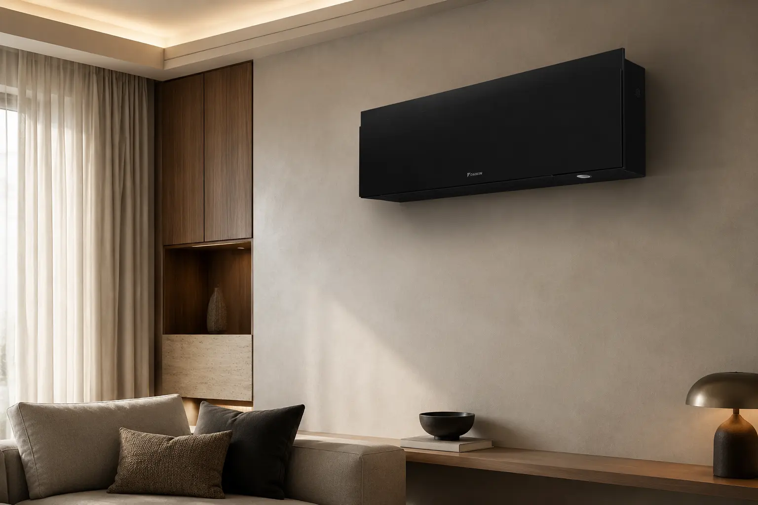 Черен климатик Daikin Emura 3 в модерен дизайнерски интериор